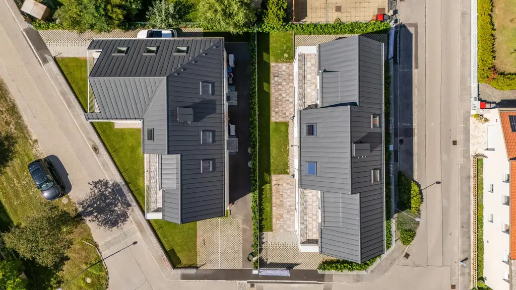 "Luxuriös & zentral – Doppelhaus in Stockerau mit 6 Zimmern und hochwertiger Möblierung"