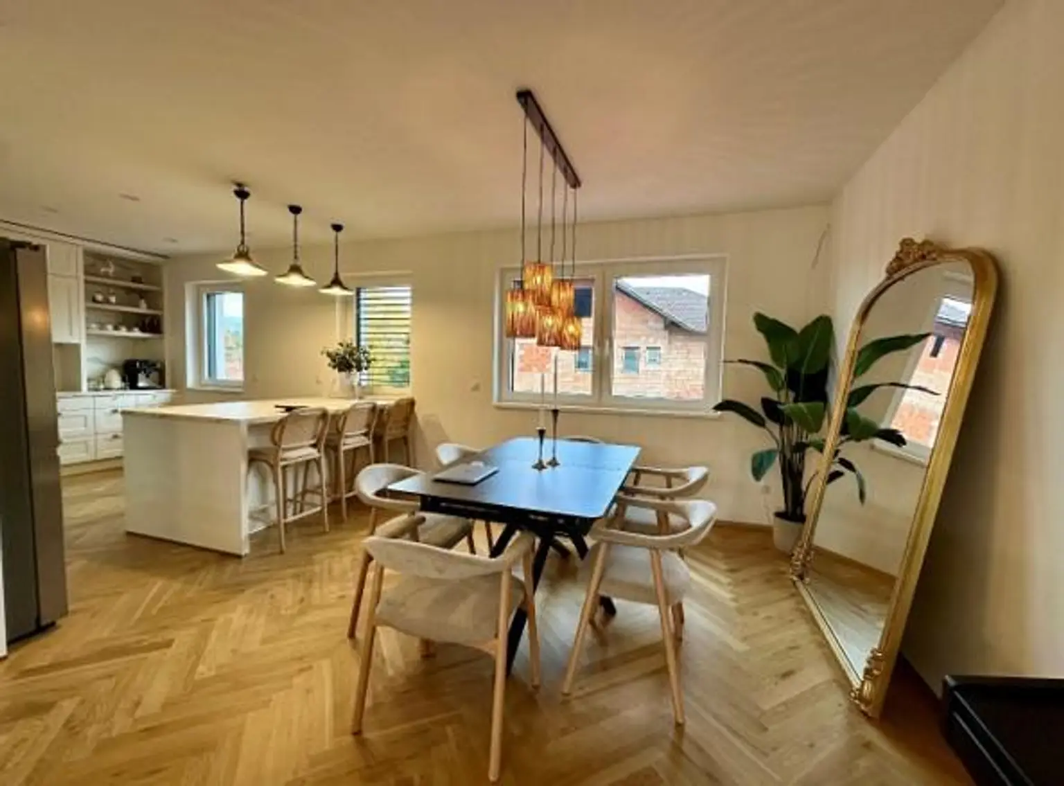 Objekt 1 - Küche mit Essbereich