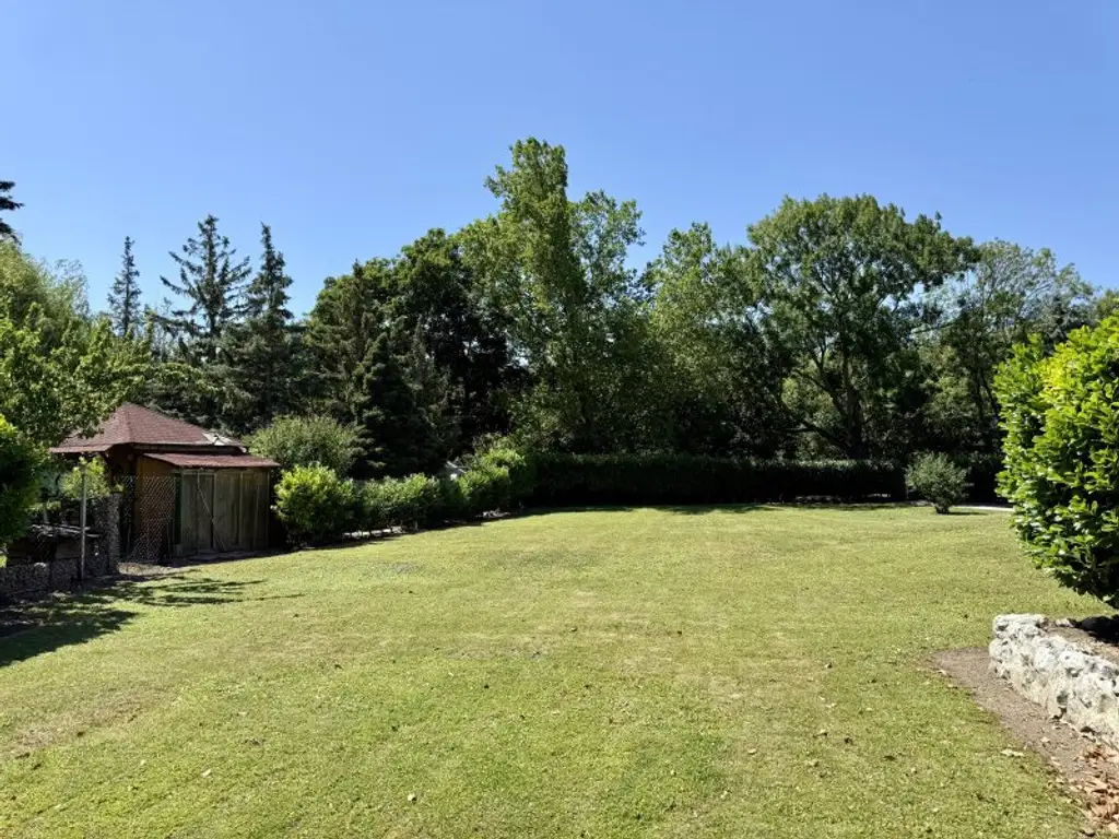 Nähe Therme Oberlaa - einzigartiges ebenes unbebautes Grundstück - 670 m²