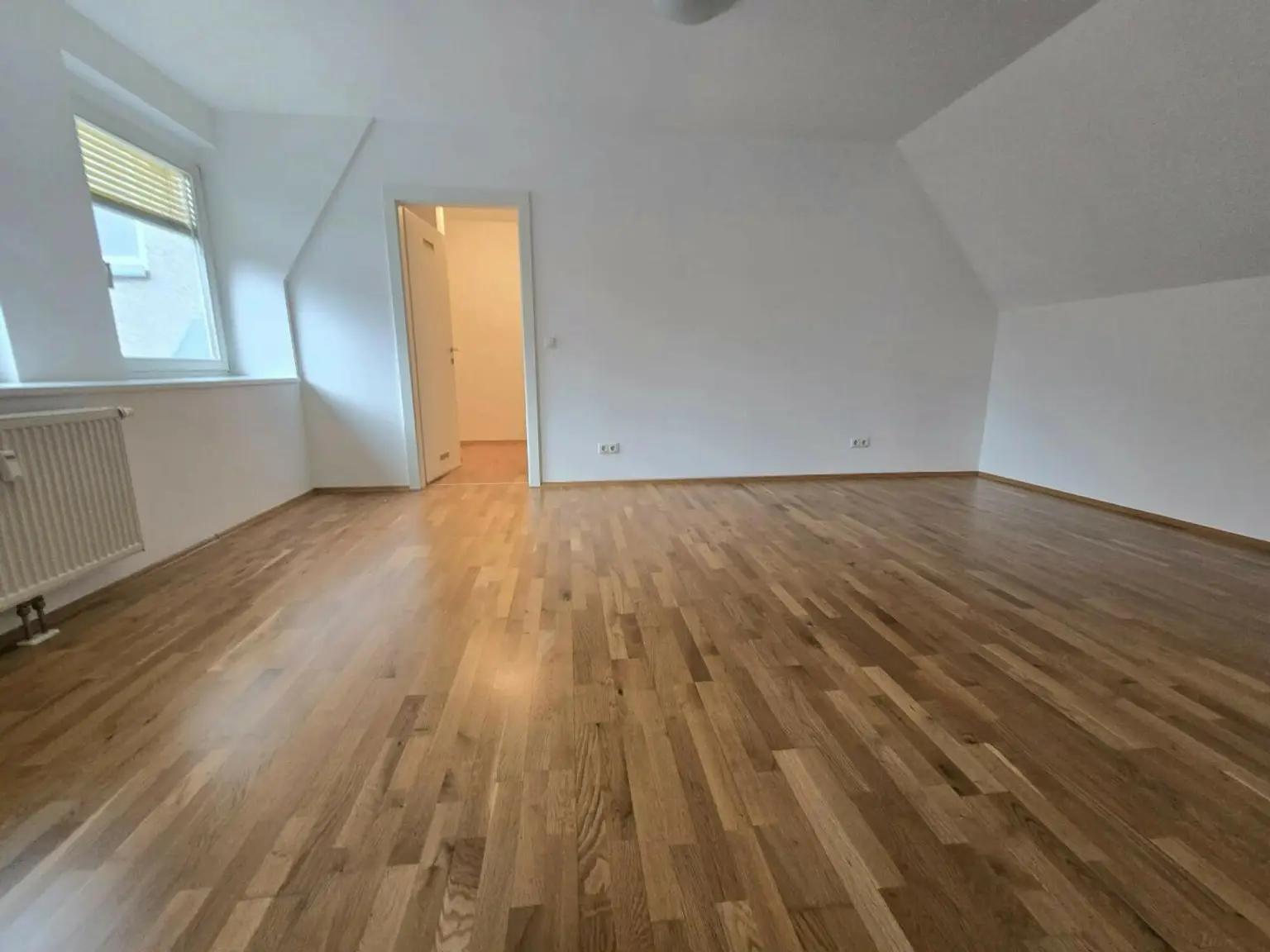 Heller Wohntraum! Zweizimmerwohnung am Südtirolerplatz!