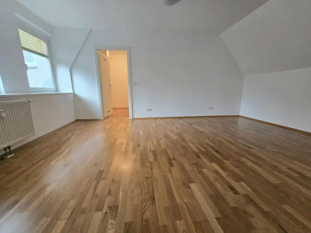 Heller Wohntraum! Zweizimmerwohnung am Südtirolerplatz!