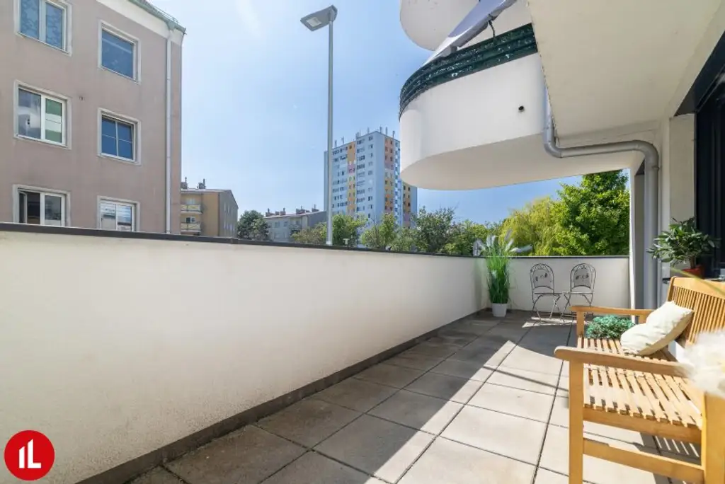 Großzügige 4 Zimmer-Eigentumswohnung mit Terrasse | direkt im Zentrum von Schwechat