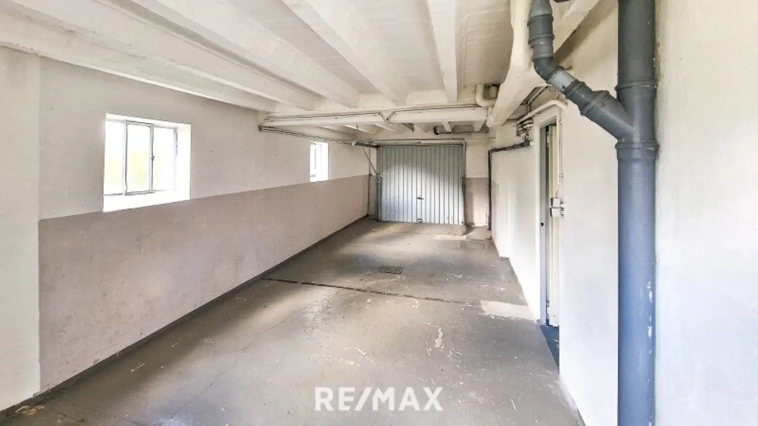 Garage (Untergeschoss)