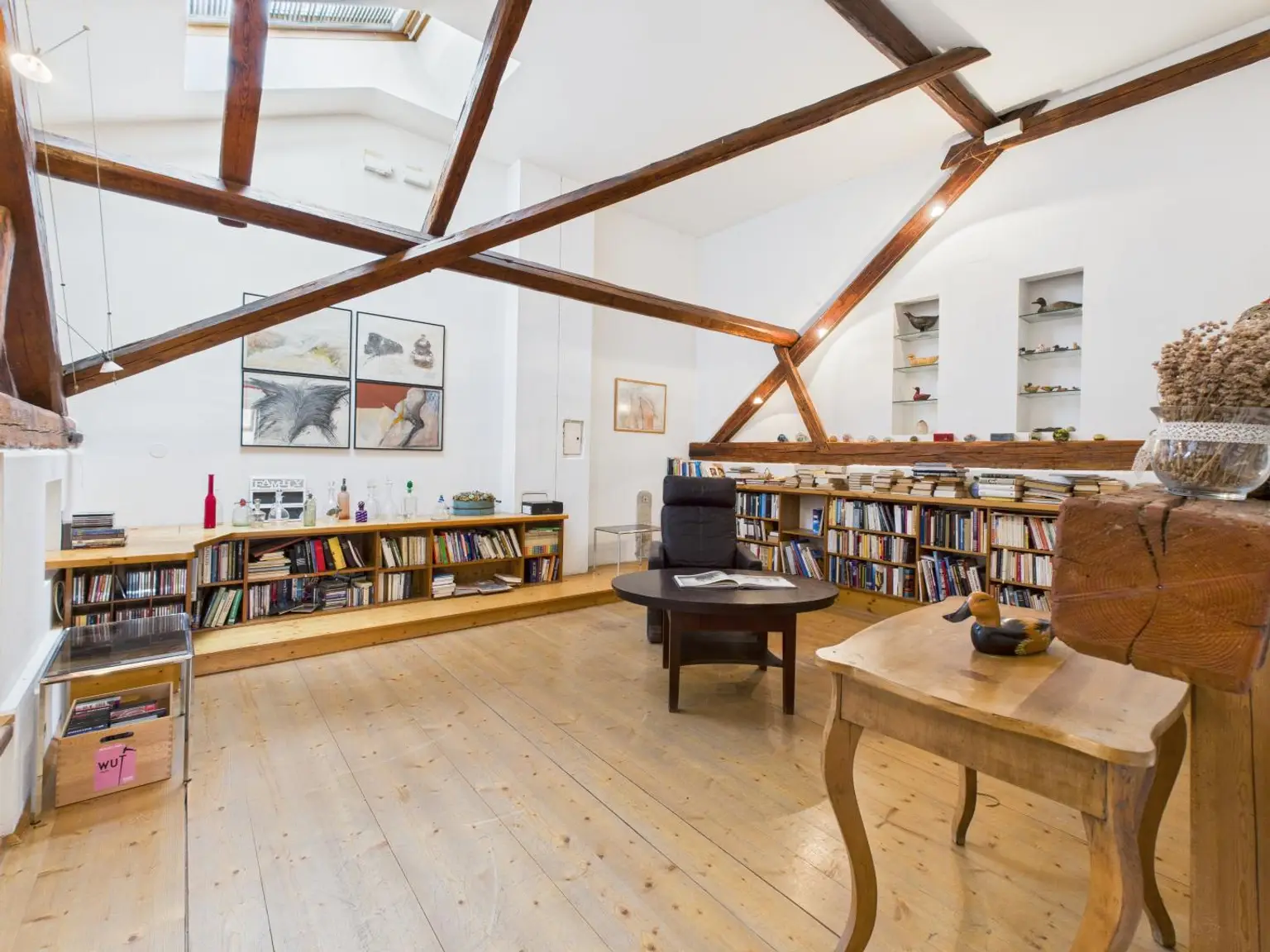 6. Top 5 Wohnhaus/Leseecke/Wohnraum