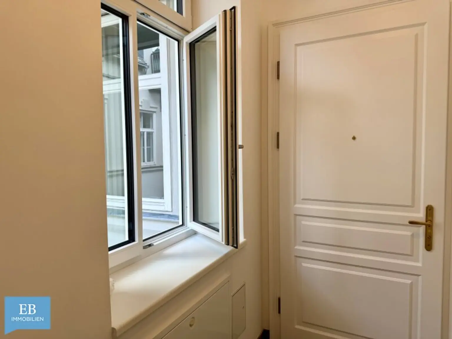 Barrierefreie Altbauwohnung - Komfort und Eleganz im Theaterbezirk