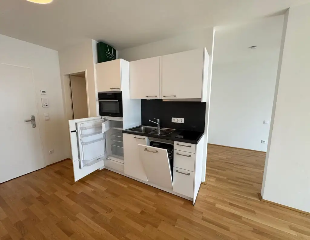 U4/U6 Nähe - Hofruhelage mit Balkon