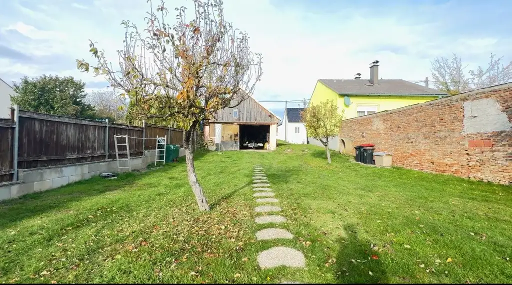 OPEN HOUSE! Charmantes Einfamilienhaus mit Pool