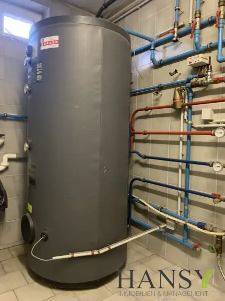 Großzügiges, bezugsfertiges Traumhaus mit Baugrund, Doppelgarage und Gartenidylle