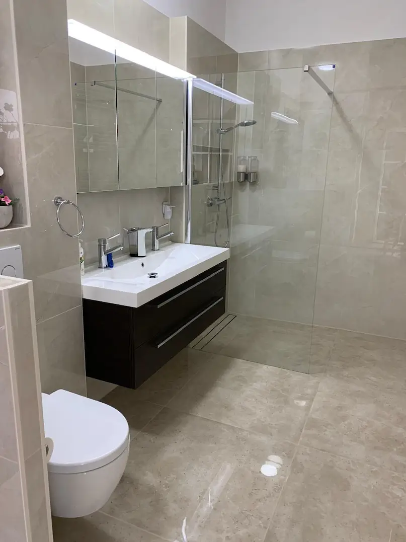 Luxusvilla mit Indoor-Pool im exklusiven FONTANA Wohnpark