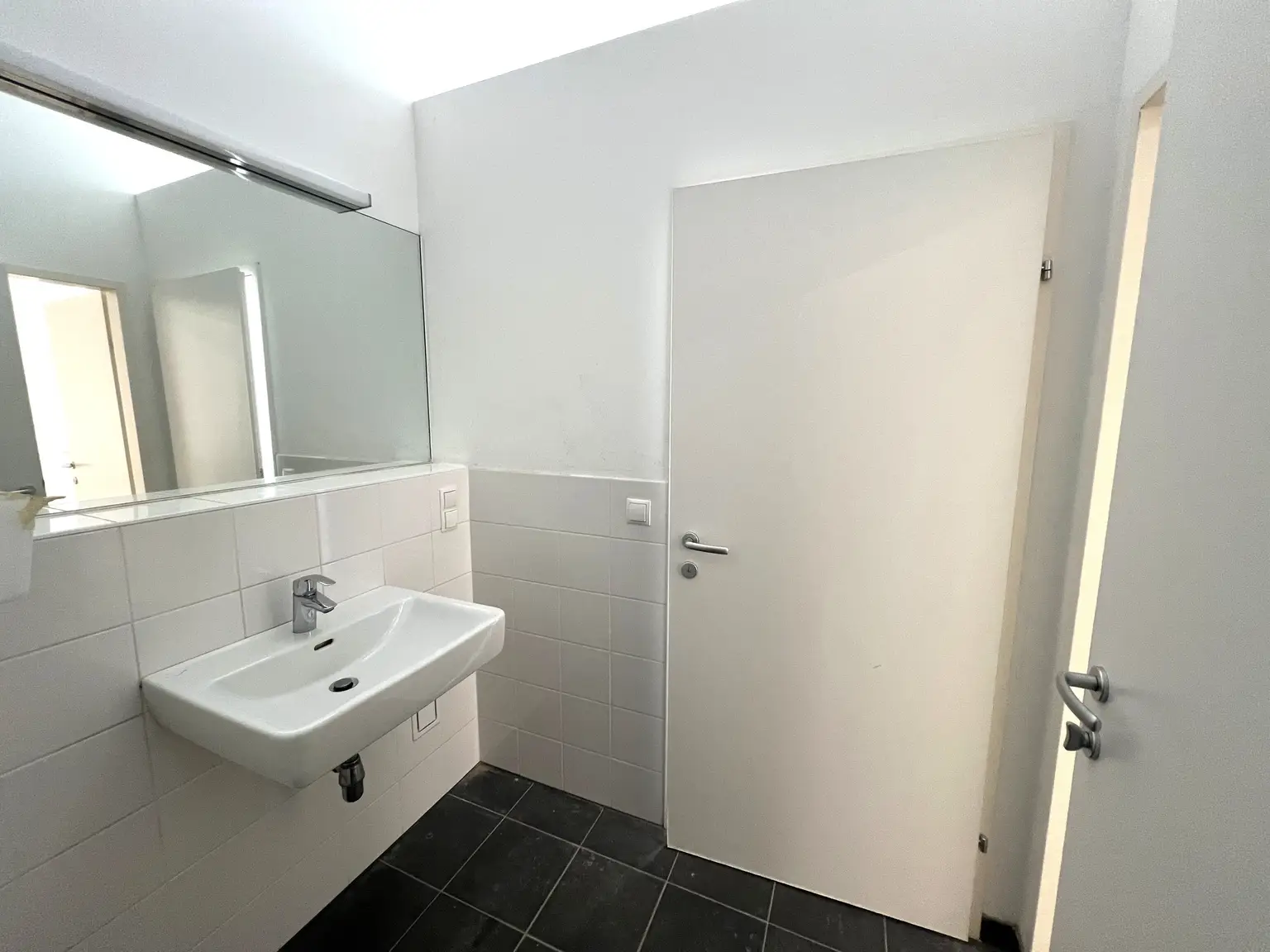 VERMIETET Praterstraße - Fläche im Innenhof