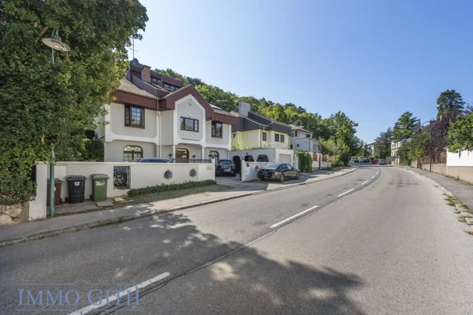 ARCHITEKTEN-VILLA MIT POOL & GARTEN IN ZENTRALER LAGE VON PERCHTOLDSDORF ZU KAUFEN!