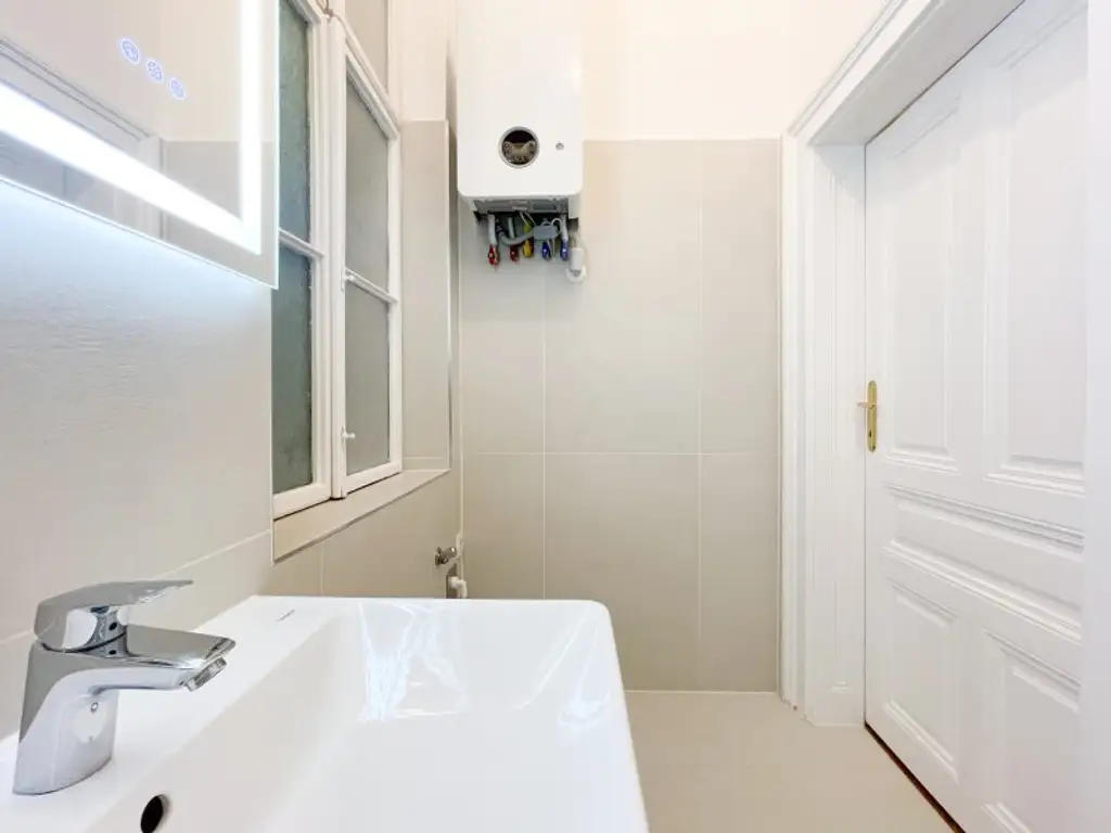 ALTBAU-TRAUM IN WÄHRING – 4 ZIMMER • LIFT & BALKON KOMMEN! • TOP LAGE HOFSTATTGASSE