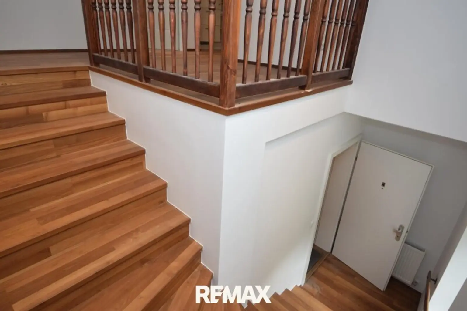 TOP 4 Stiegenaufgang