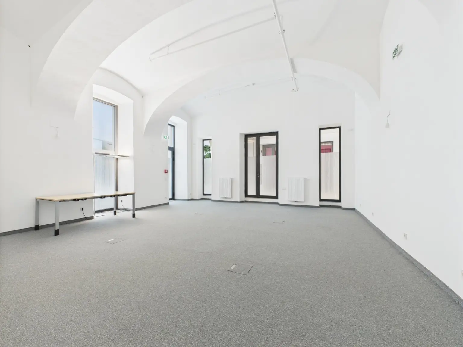 Geschäfts-/Galerie- Bürofläche mit ca. 74 m² in Toplage der Linzer Innenstadt