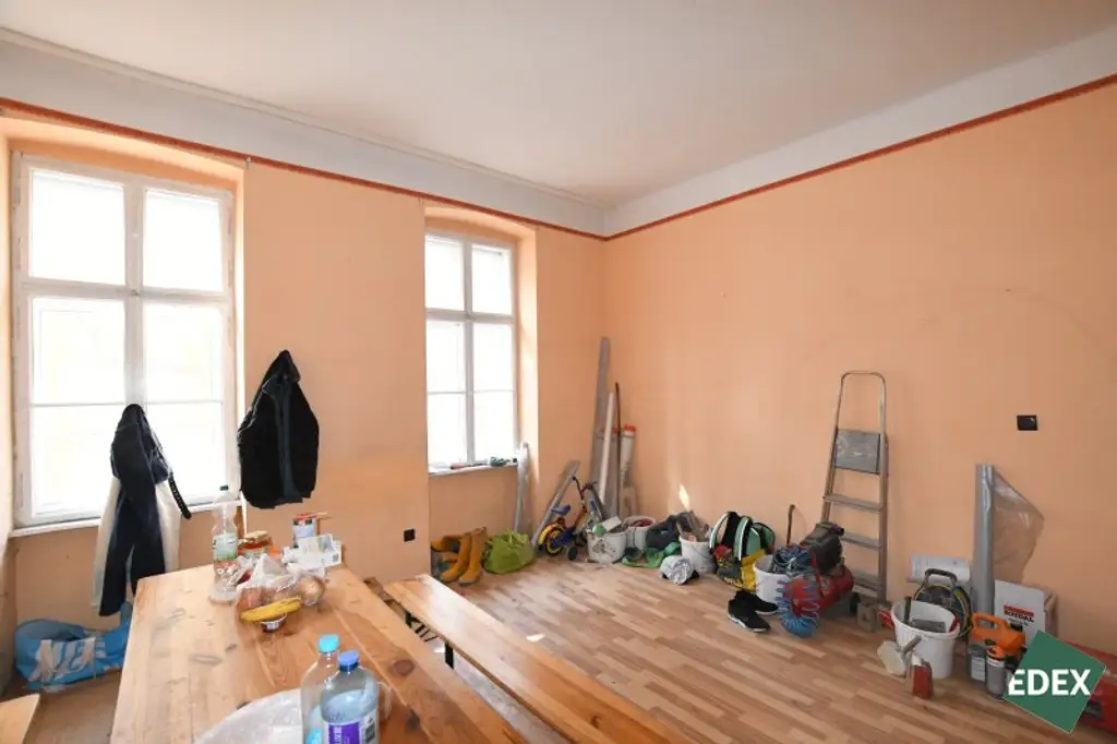 Zwei sanierungsbedürftige Altbauwohnungen mit Entwicklungspotenzial – ca. 55 m² nahe 7. Bezirk