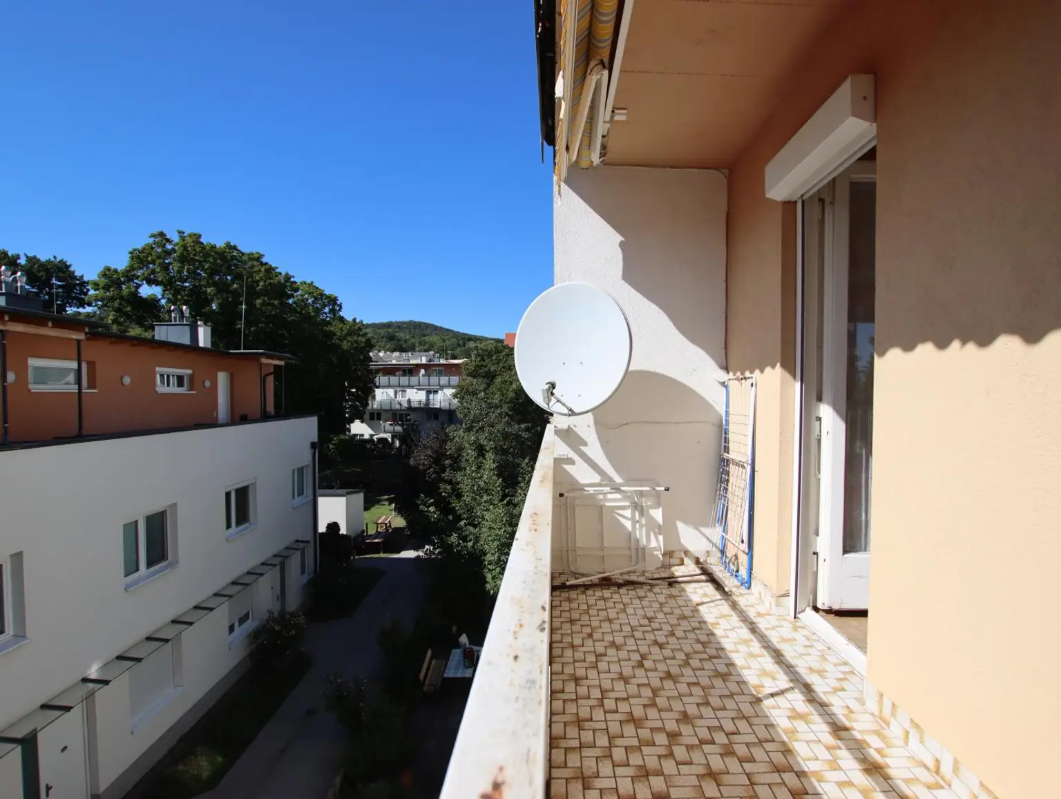 NEUER PREIS! 3 Zimmer Wohnung im Stadtzentrum mit Potential zu kaufen!