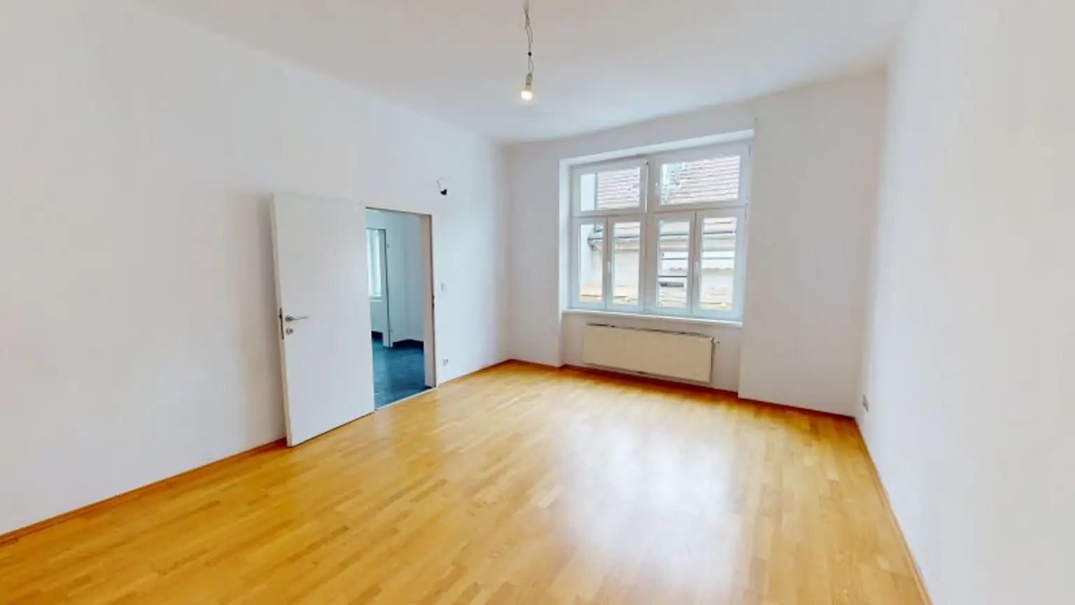 Seltene Gelegenheit! Preiswerter 2-Zimmer Altbau Nähe Augarten!