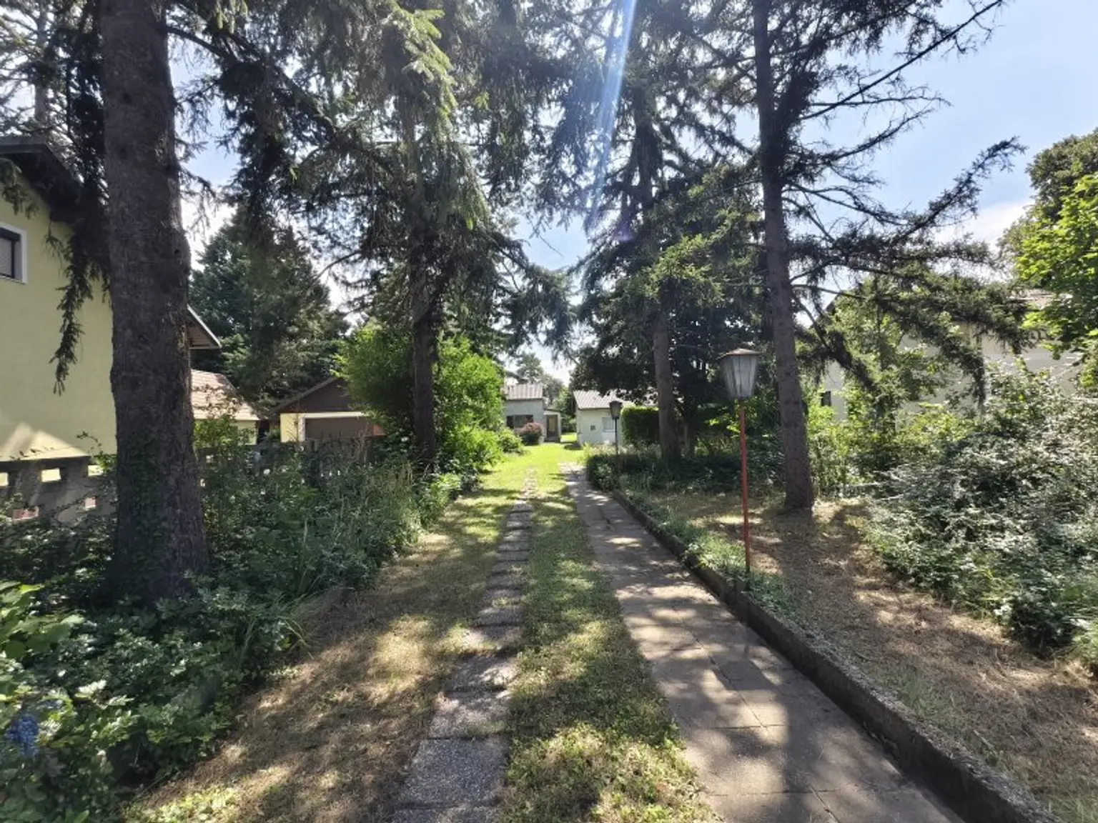 Großzügiges Baugrundstück mit viel Potential in Strasshof – Silberwald