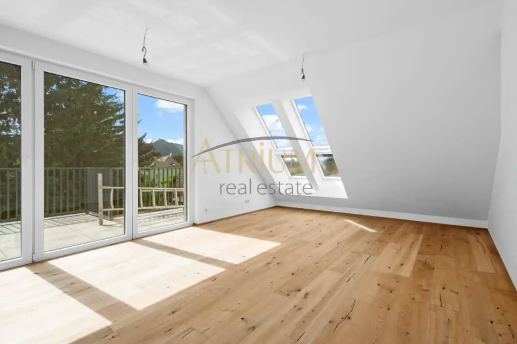 Erstbezug – moderne 2-Zimmer-Dachgeschosswohnung mit Terrasse und Weitblick