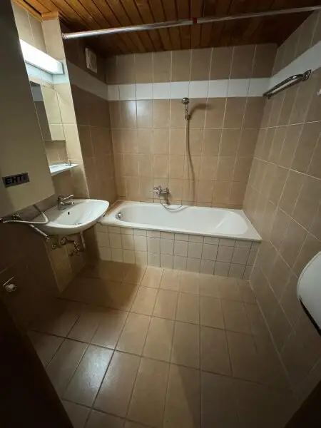 "GRÖDIG - Kleines 2 Zimmer Appartement mit PKW-Stellplatz"