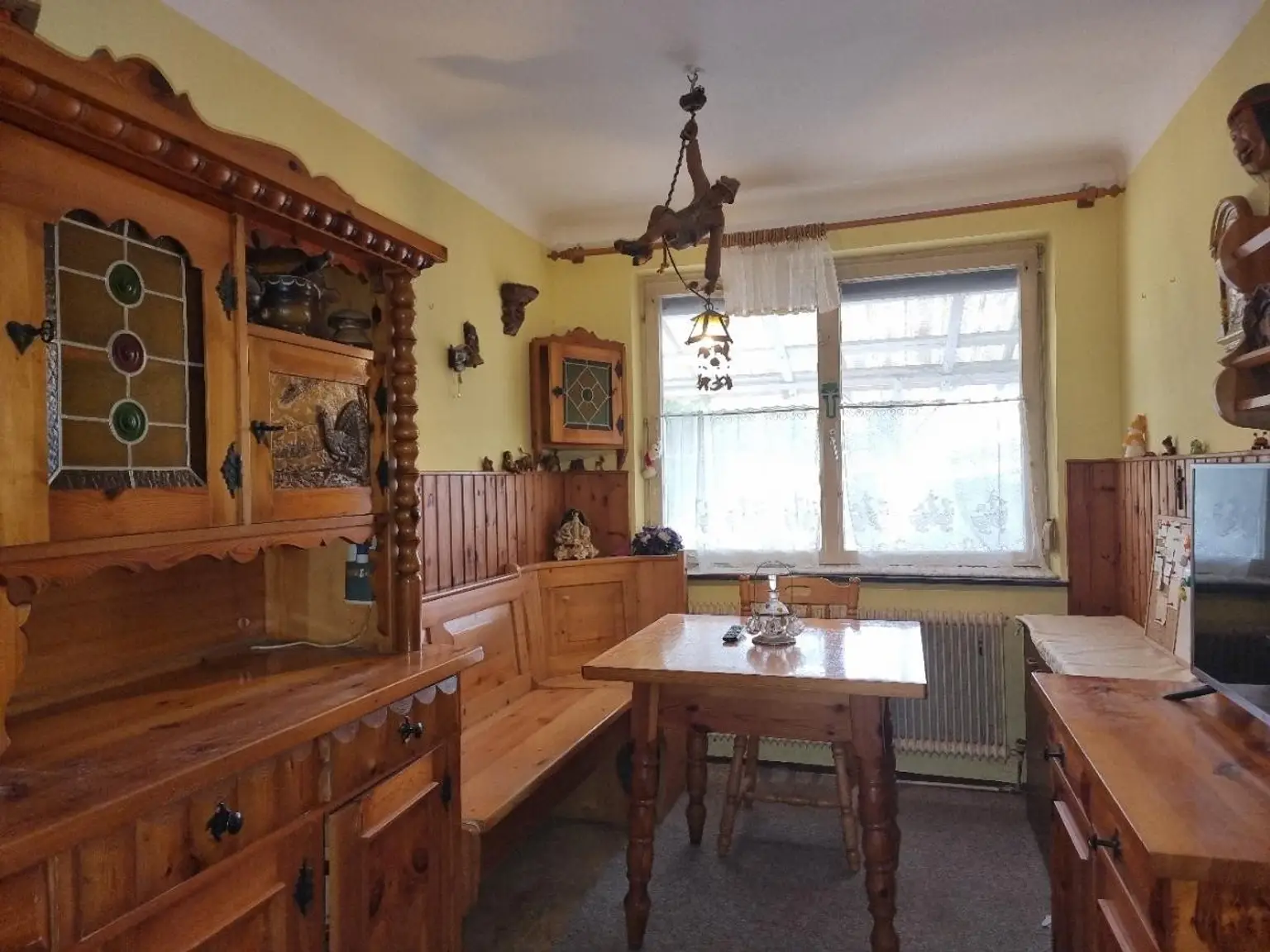 "Endstation Haus Desire"