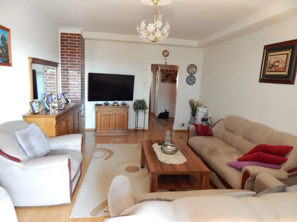 Charmante helle Wohnung mit Loggia – Ihr neues Zuhause