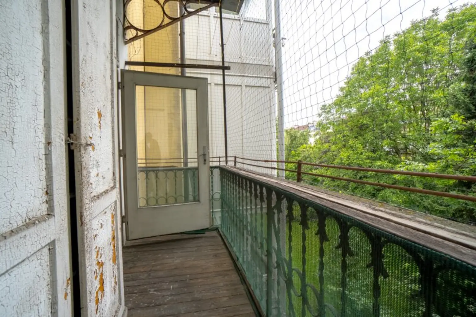 Sanierungsbedürftige 2-Zimmer-Wohnung in Saggen mit Entwicklungspotenzial