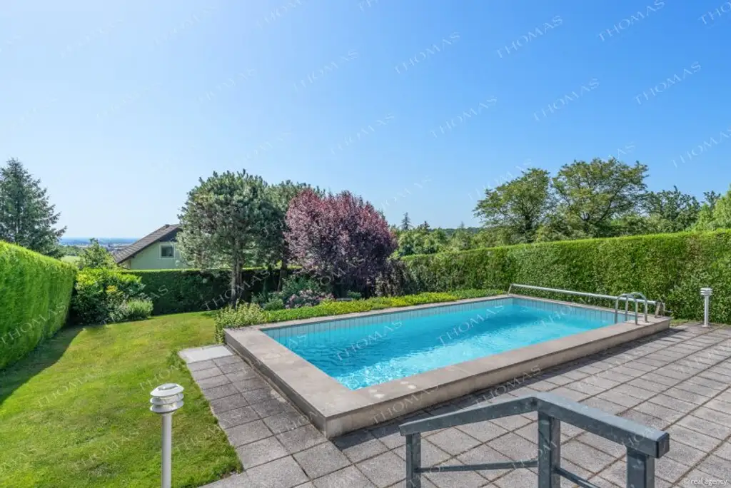 Exklusives Einfamilienhaus mit Weitblick über Wien in Hagenbrunn !