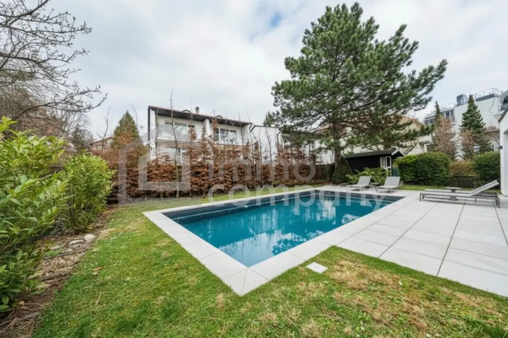 Potential - Altbaucharmante Familienvilla mit 9 Zimmern auf 3 Ebenen in Grinzinger Best Lage