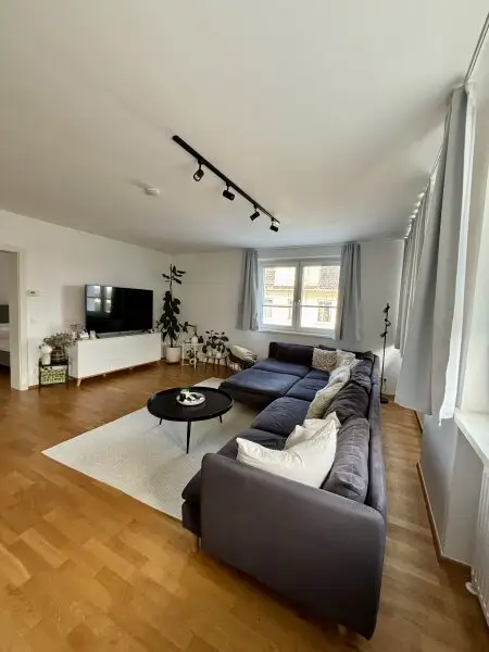 NEUWERTIGE 4-Zimmer Wohnung im Zentrum von Tragwein  II  mit hochwertiger Einbauküche