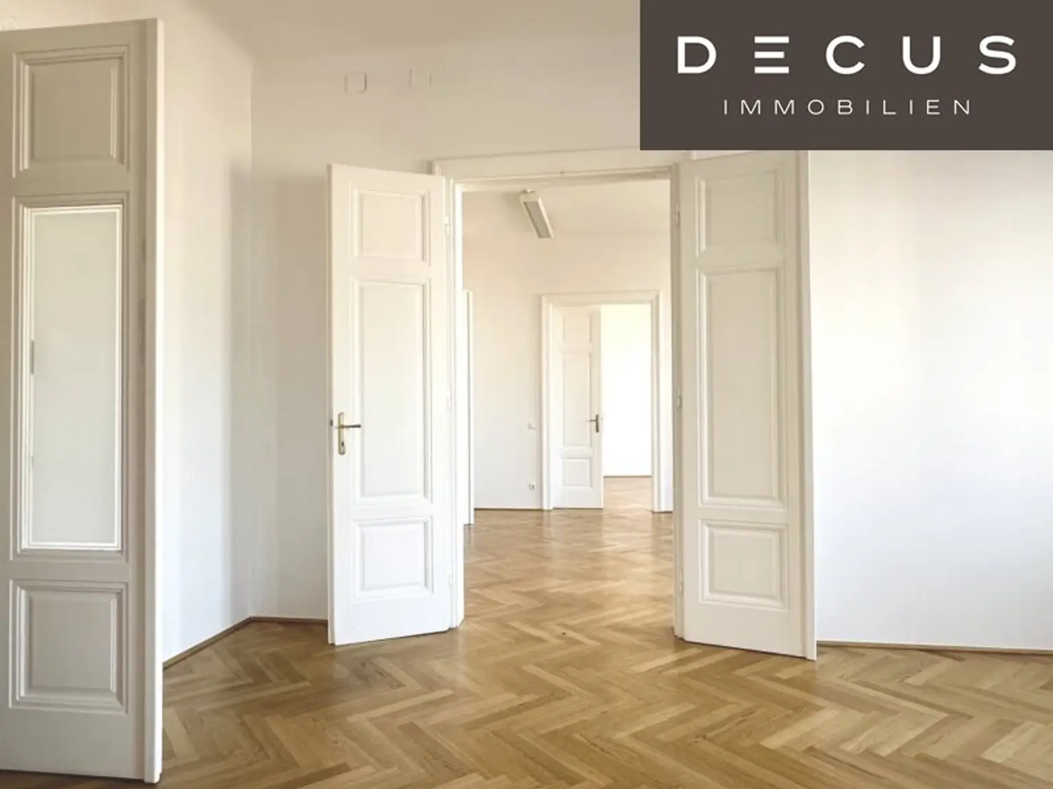 | 4 ZIMMER | SIEBENSTERNGASSE | AB SOFORT VERFÜGBAR | ALTBAU | BESICHTIGUNGEN MÖGLICH