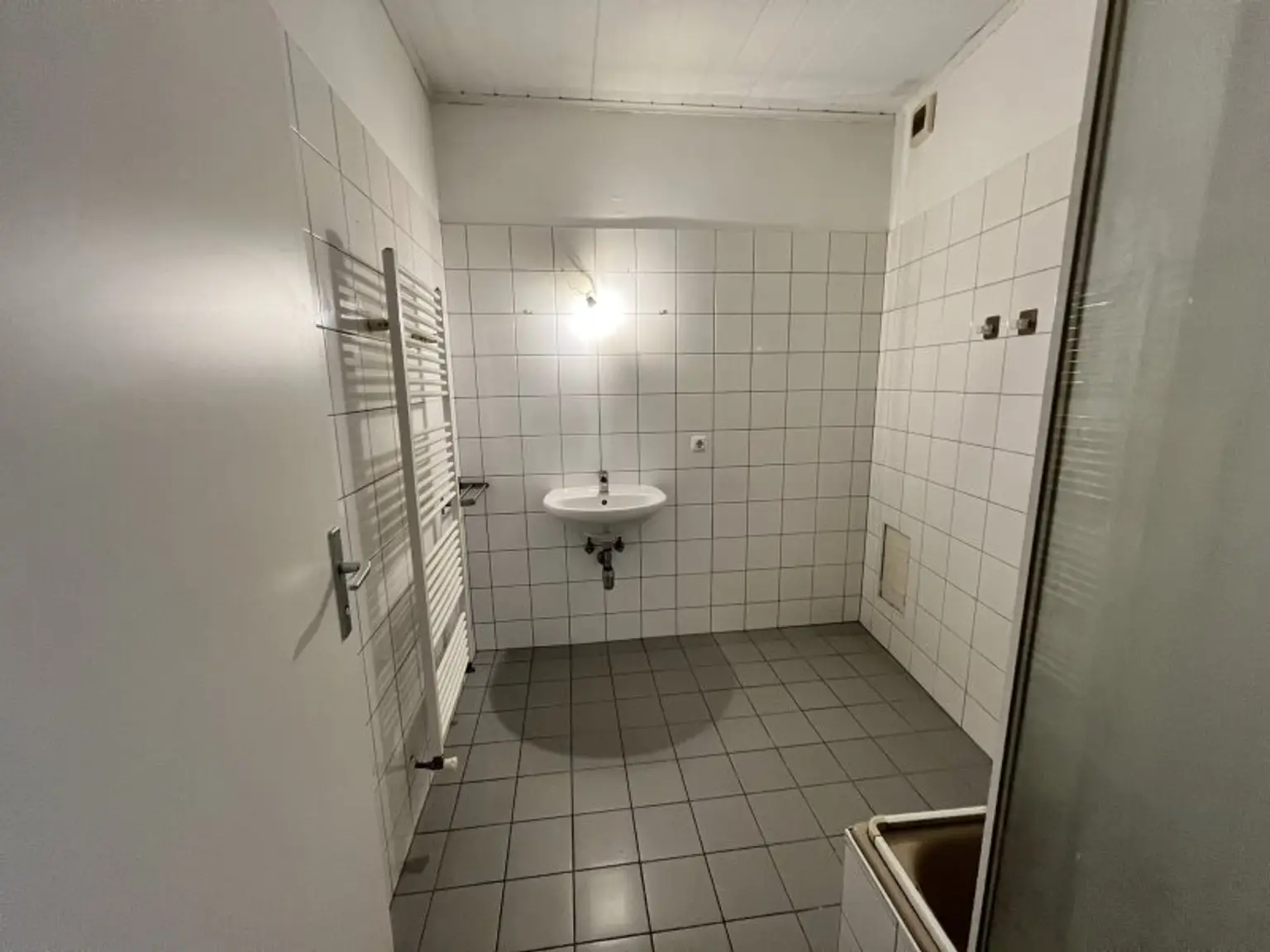 Arbeiter- oder Studentenwohnung in zentraler Mödlinger Lage - nahe Bahnhof - unbefristet (!)