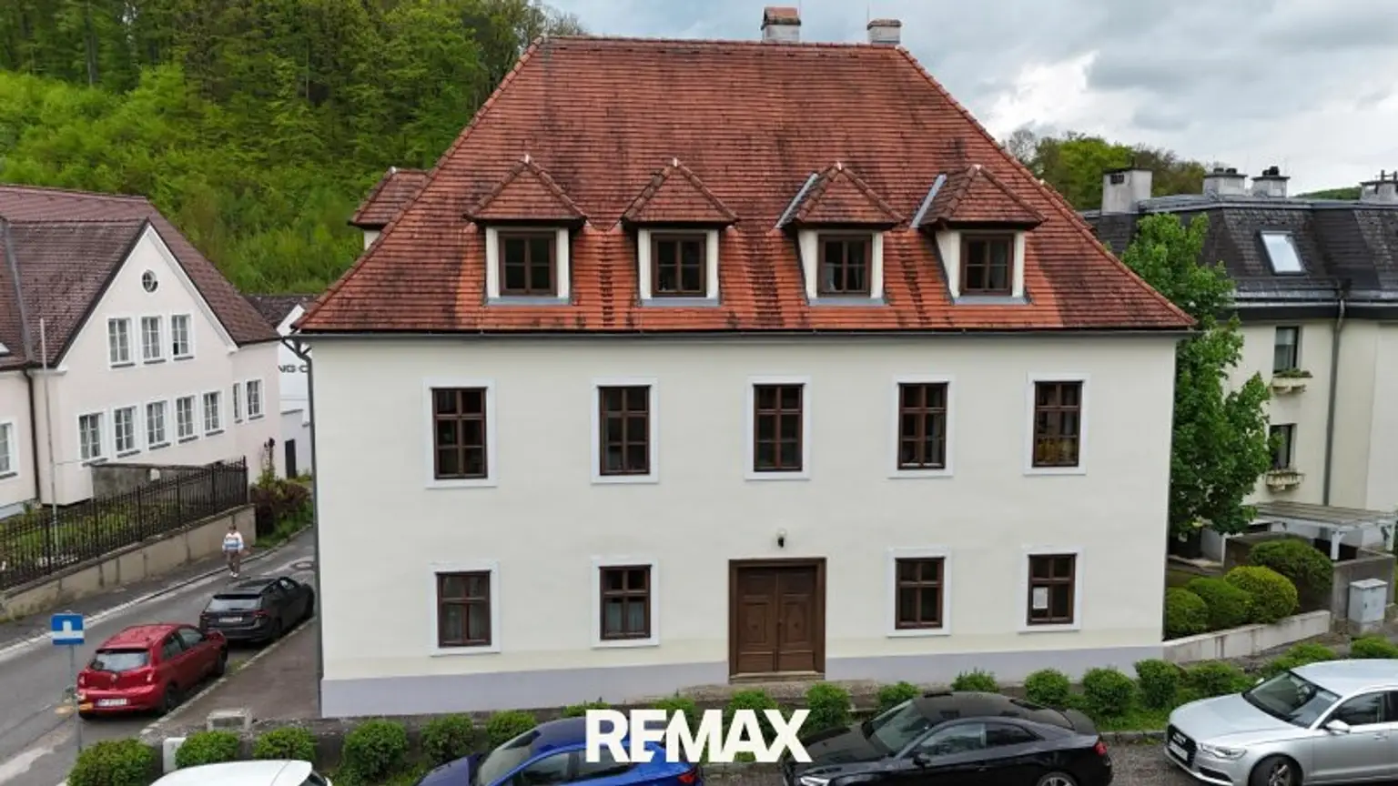 1 Wohnhaus a