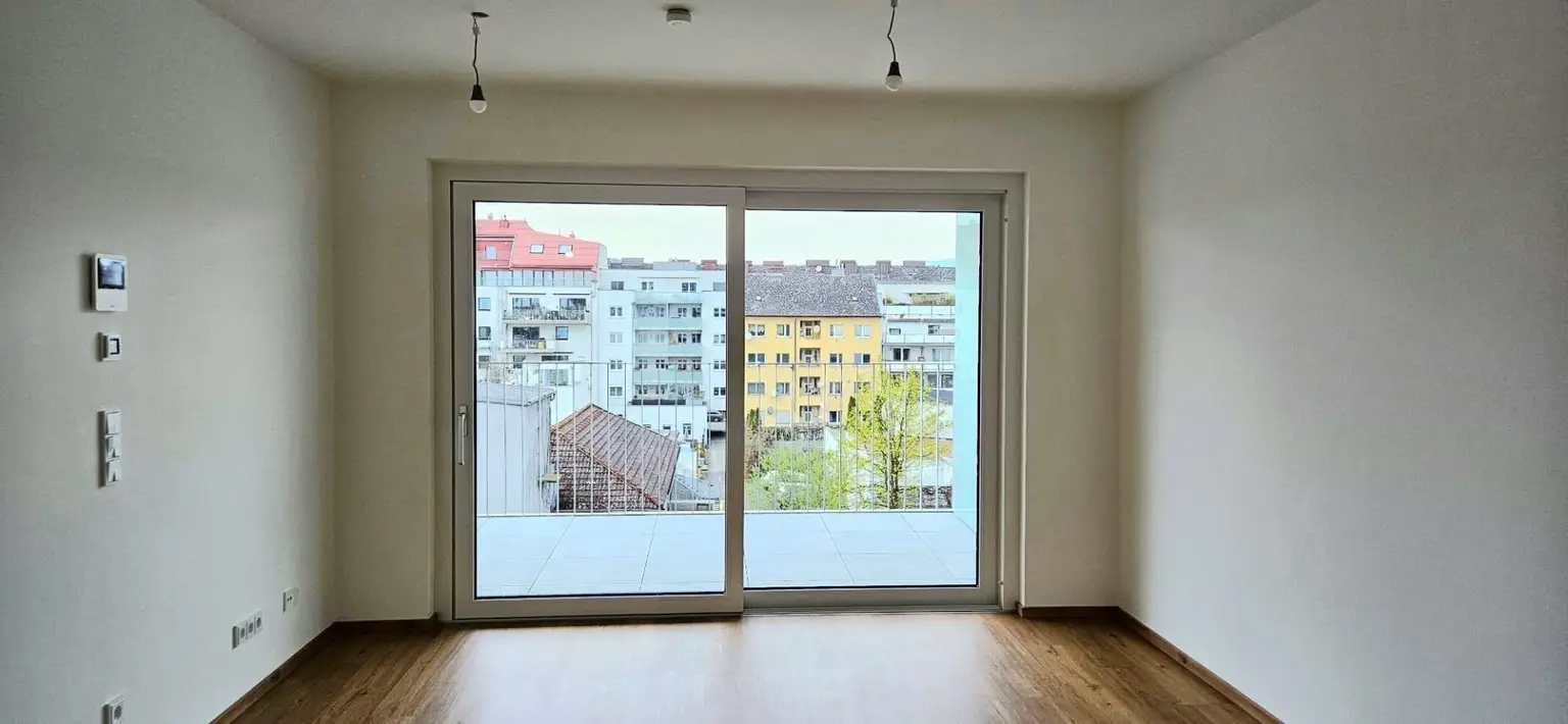 Singel oder Pärchenwohnung Stadtzentrum mit  80 m2 Garten, 11 m2 Terasse TG Platz-ERSTBEZUG