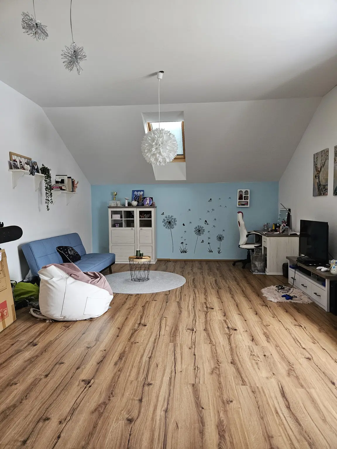 Modernisiertes Einfamilienhaus mit 1.057m² Grundstück, Luftwärmepumpe & PV-Anlage in ruhiger Ortsrandlage von Wopfing