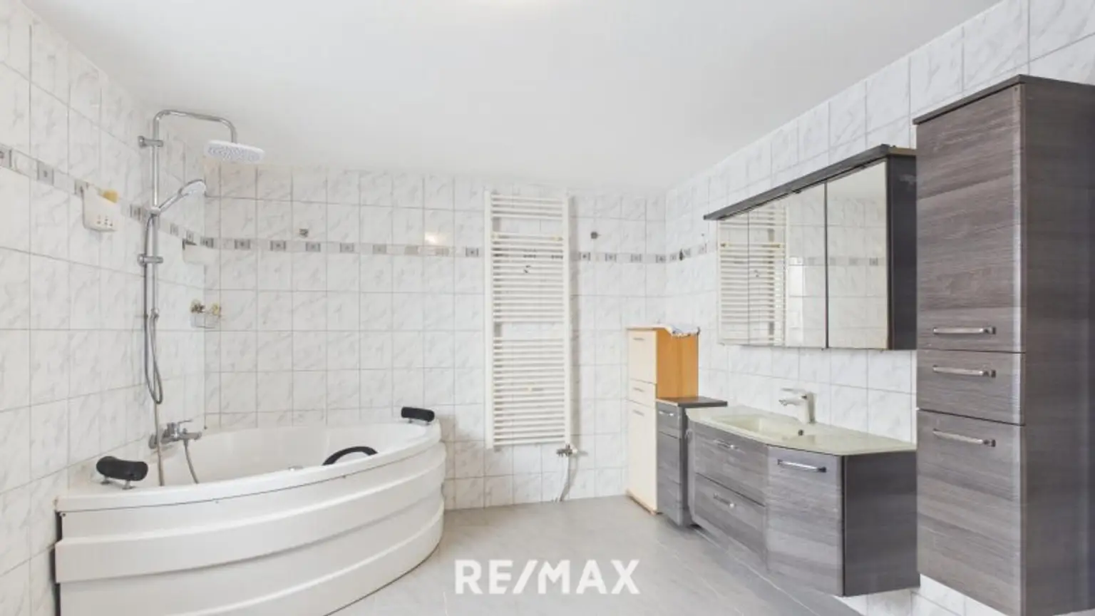 Badezimmer Obergeschoss_2