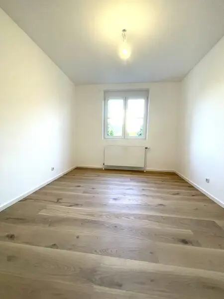 Prestige Living in Sievering: Großzügige Gartenwohnung mit Stil