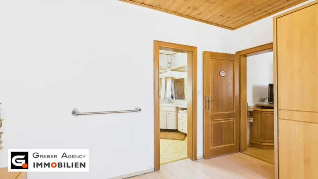 Traumhaftes Bauernhaus, riesiges Grundstück, absolute Ruhelage
