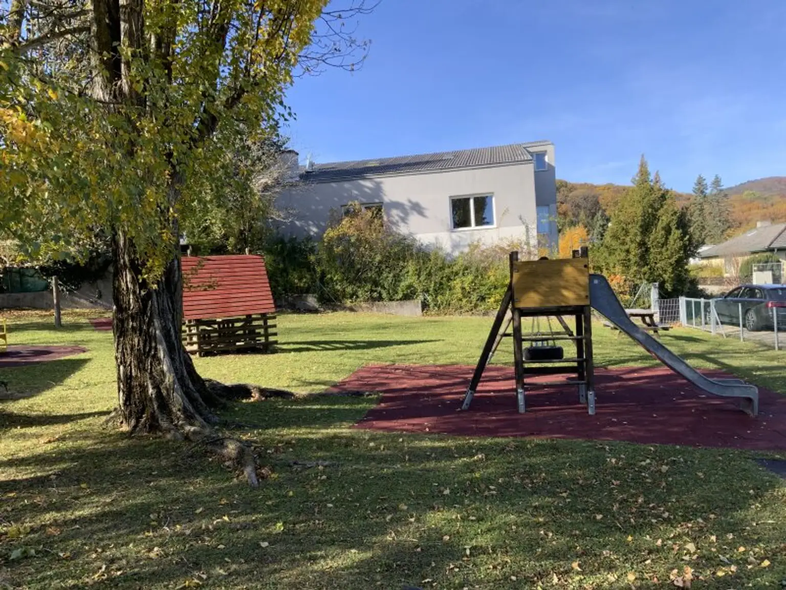 Sonniges Baugrundstück 640 m² in Perchtoldsdorf - auch für Bauträger geeignet - 630.000 €