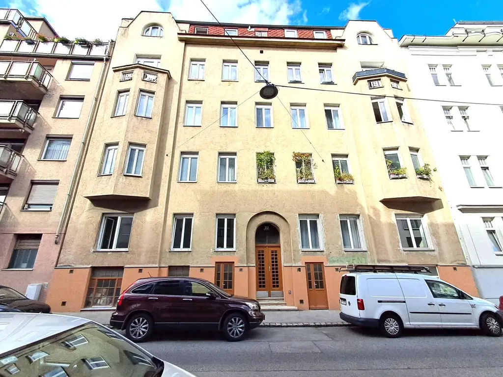 Altbau-Charme mit Potenzial – 4 Zimmer in Wien-Penzing