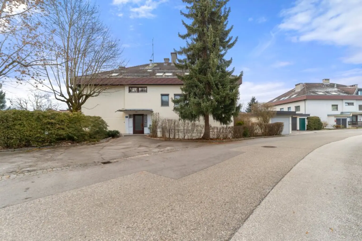 Schöne, sonnige und ruhige 3 Zi Wohnung 81,00m² mit Terrasse und Garage am Spitalberg - Aussichtslage