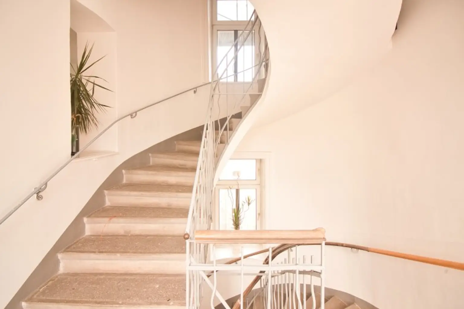 Moderne trifft Klassik | ERSTBEZUG | ruhige, charmante 2-Zimmer-Wohnung nahe Bahnhof Penzing