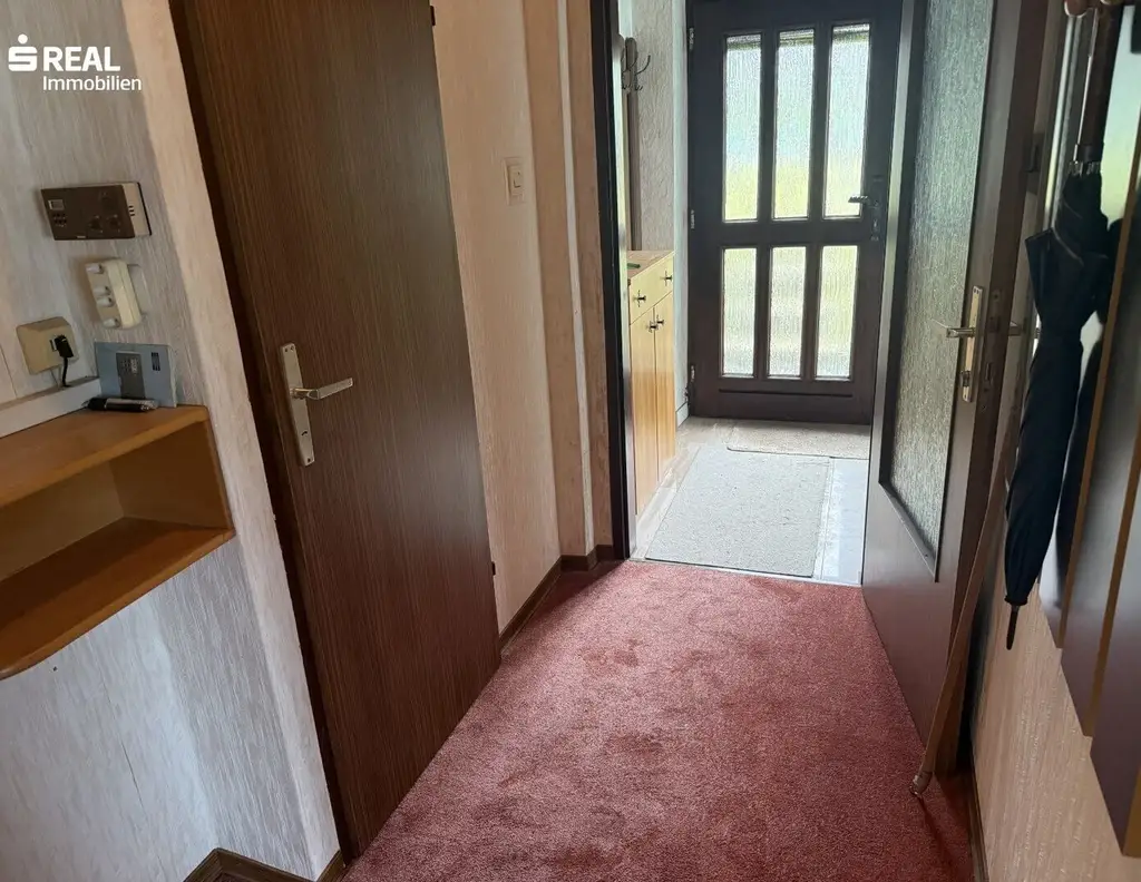 Randegg - Einfamilienhaus mit großem Grund - Alleinlage