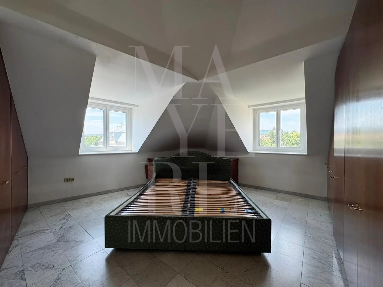 Dachterrassenwohnung nähe Saarplatz (ohne Lift)