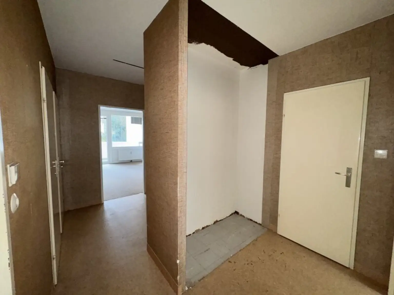 Charmanter Familienhit mit Loggia & viel Potenzial in absoluter Ruhelage von Klosterneuburg