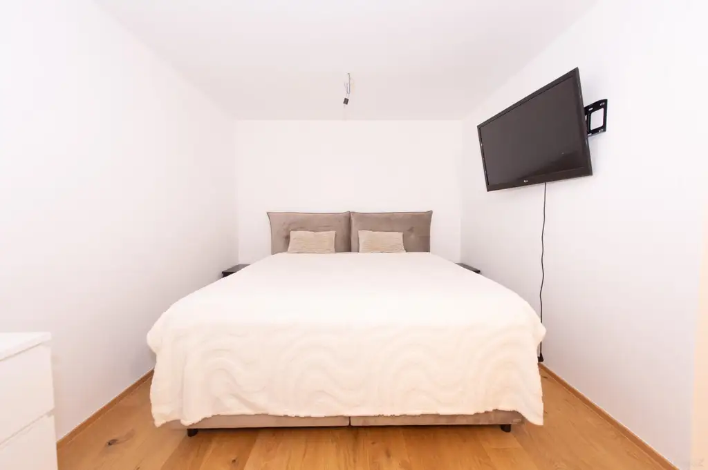 Stylisches Zuhause in Hart bei Graz – modern, bezugsbereit & neuwertig vollmöbliert