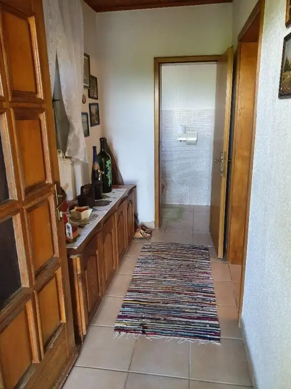 SLOWENIEN!!! Sanierungsbedürftiges Knusperhäuschen in einmaliger Aussichtslage!