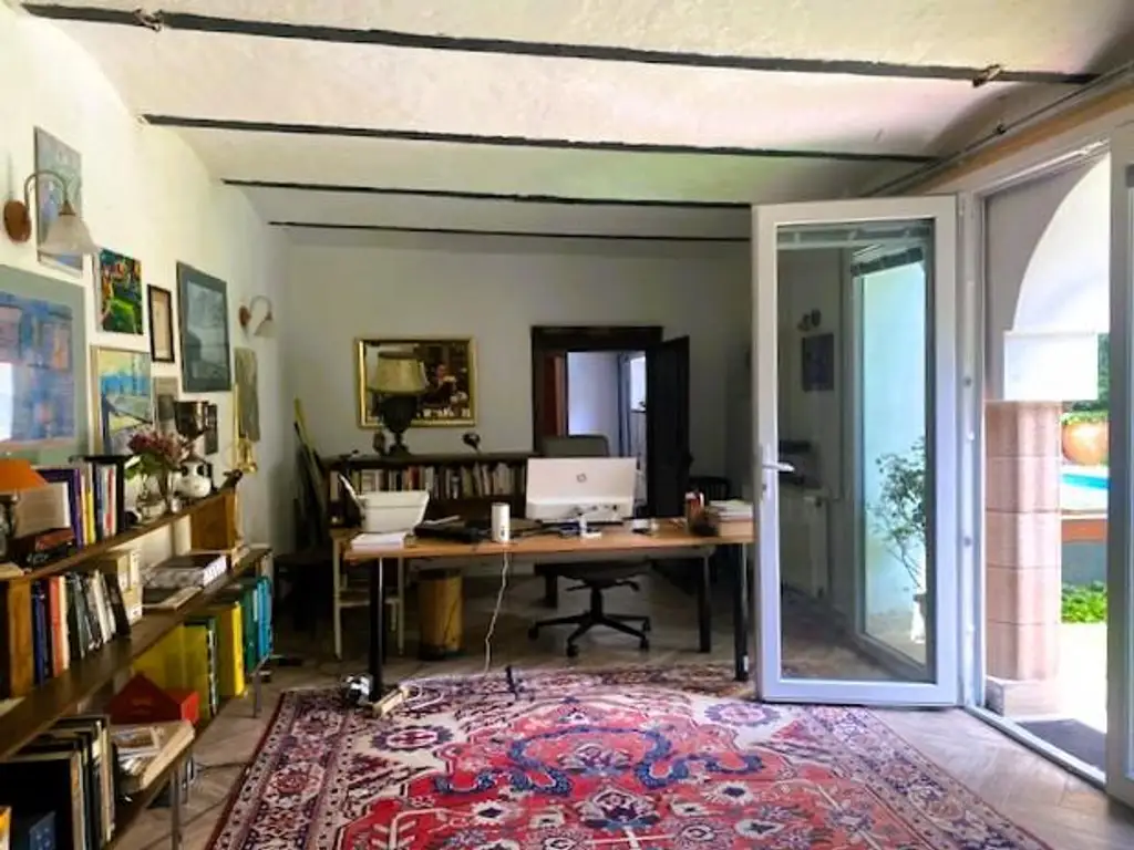 Ländliche Eleganz neu interpretiert – Streckhof mit zwei Wohneinheiten, Arkadenflair & Pooloase!
