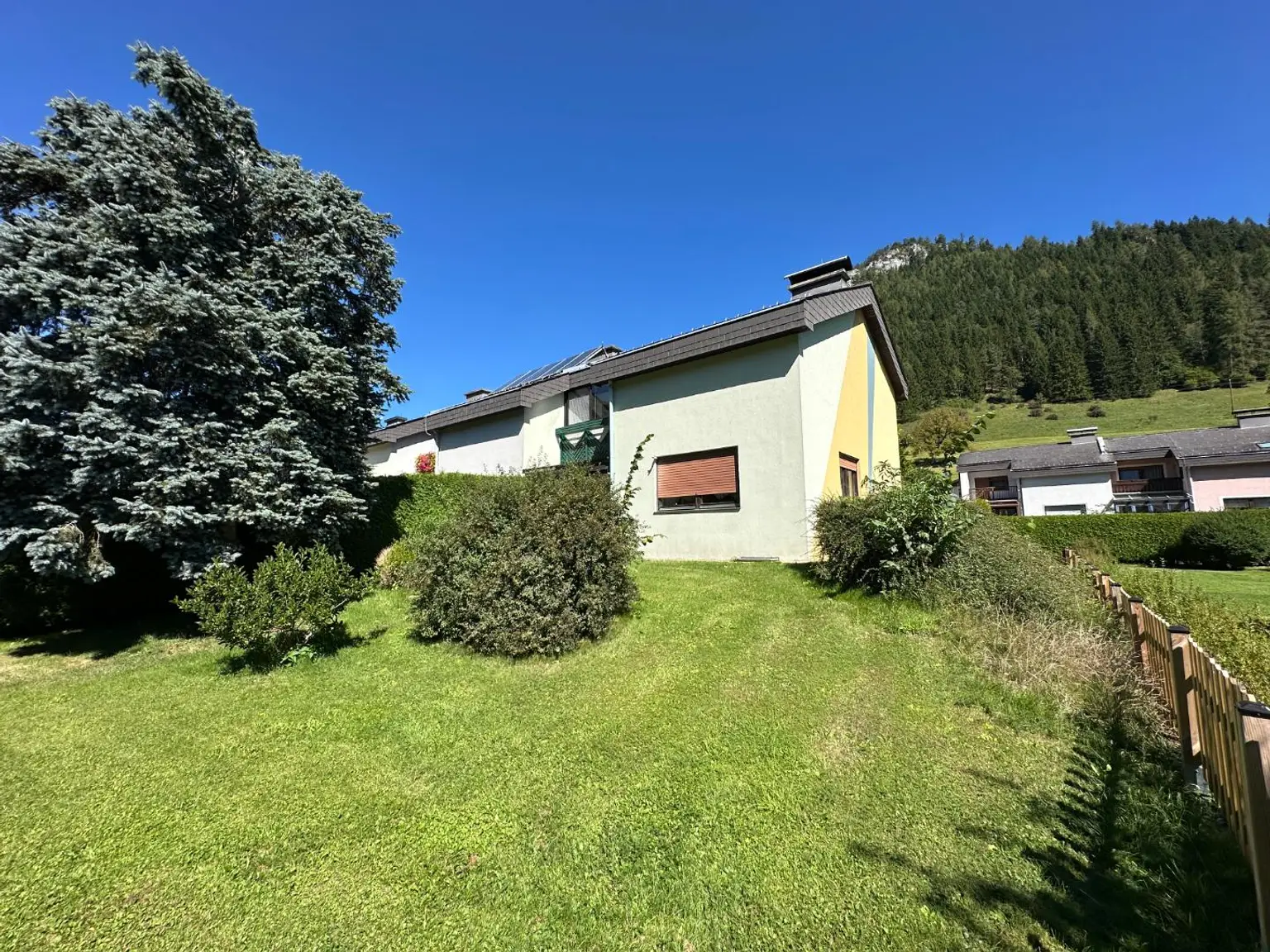 ***Familienfreundliches Eckreihenhaus in traumhafter, sonniger Ruhelage***