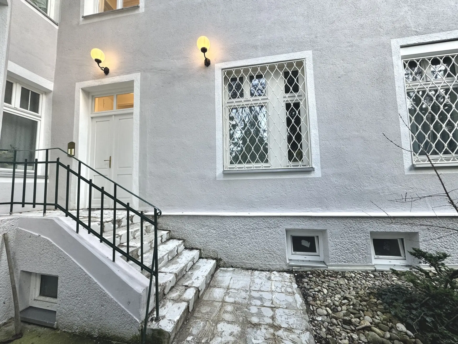 20250325_145948188_iOS